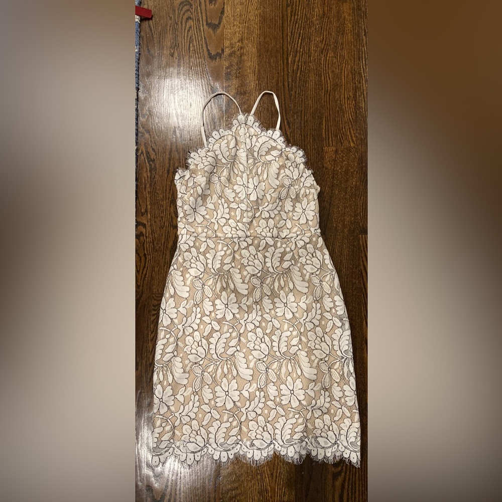 Lulu’s Mini Bodycon White Lace Dress